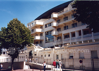 The Residence and School, Paris