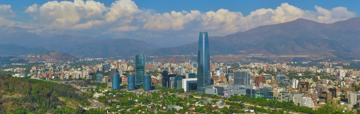 Ausblick auf Santiago de Chile vom San Cristóbal Hügel 